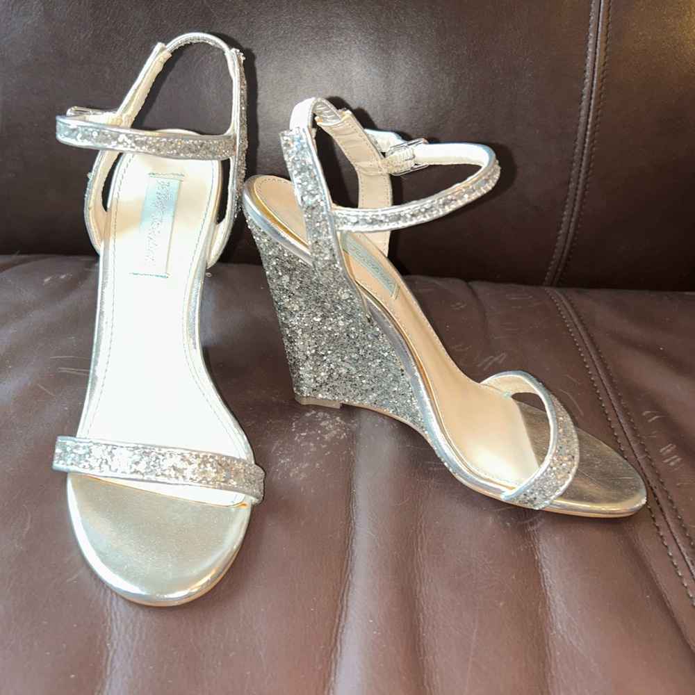 Silver Glitter Wedge Sandals, Betsy Johnson, Size 6.5